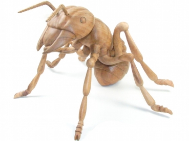 Ameise aus Holz - aufrecht - 80cm